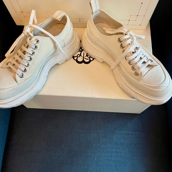 Alexander McQueen White Women's Sneakers - Picture 2 of 7
